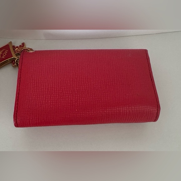 MCM Red 6 Ring Key Case Holder with charms and COA - Picture 10 of 12